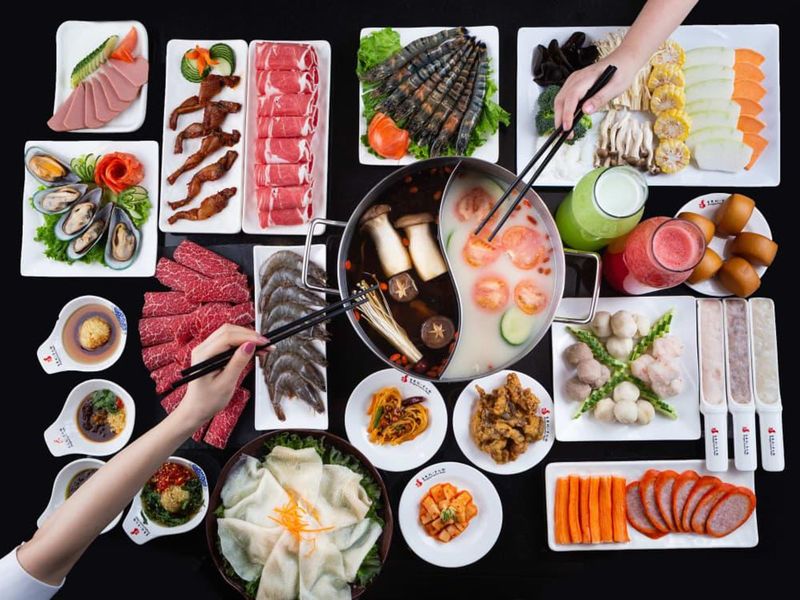 Liuyishou Hot Pot - Authentic Chongqing Experience