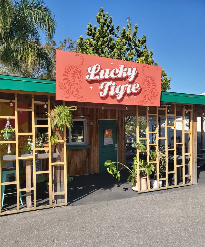 Lucky Tigre – Tampa