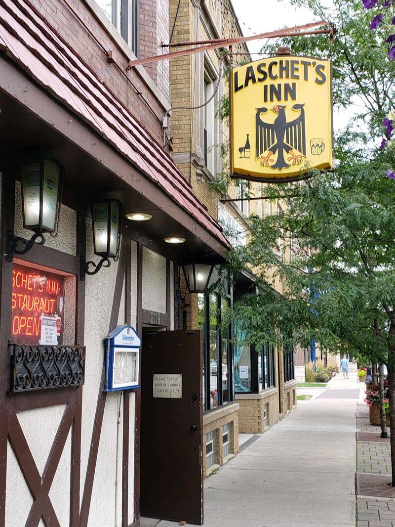 Laschet's Inn – Chicago