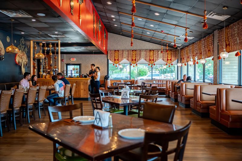 Karavan Restaurant, Des Plaines