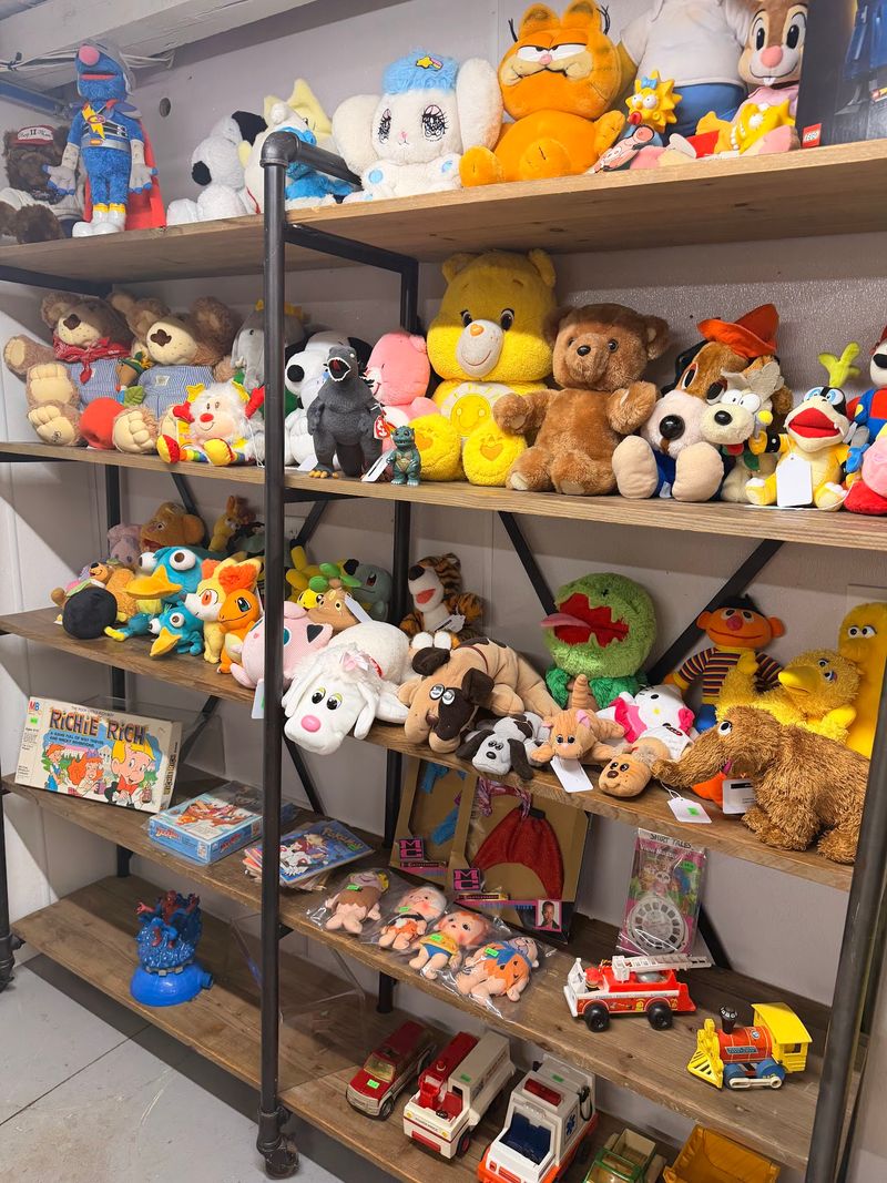 KaveMann Toys And Endless Vintage Playthings KaveMann Toys And Endless Vintage Playthings