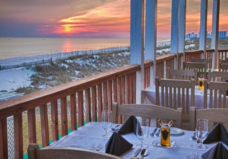 The Breakfast Table: Beachside Bliss