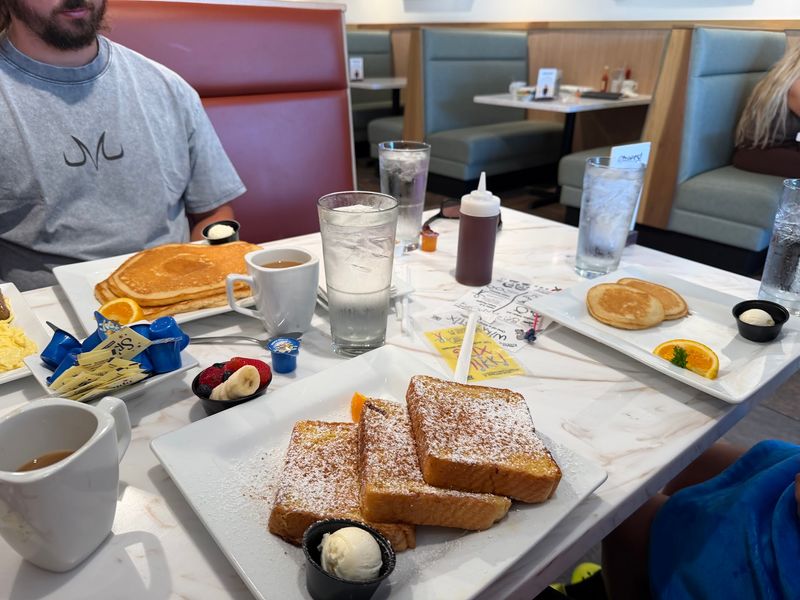 Keke's Breakfast Cafe - Dr. Phillips