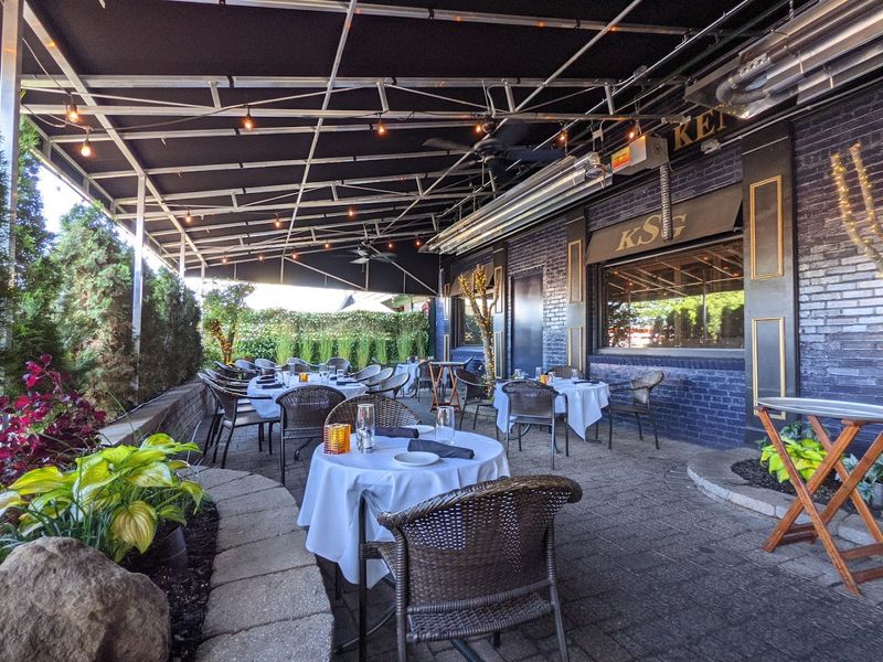 Ken Stewart's Grille, Akron