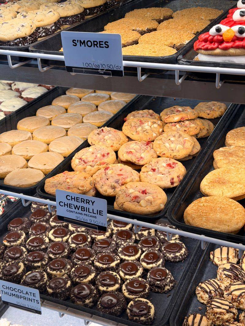 The Oakmonter Cake From Oakmont Bakery