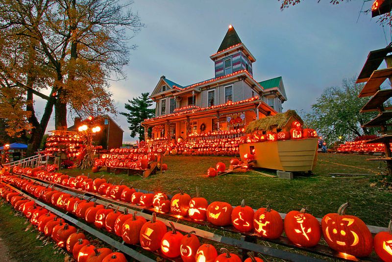 Kenova Pumpkin House
