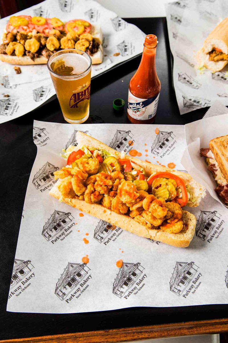 Louisiana: Po' Boy at Parkway Bakery & Tavern