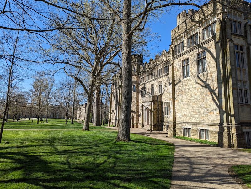 Kenyon College, Gambier