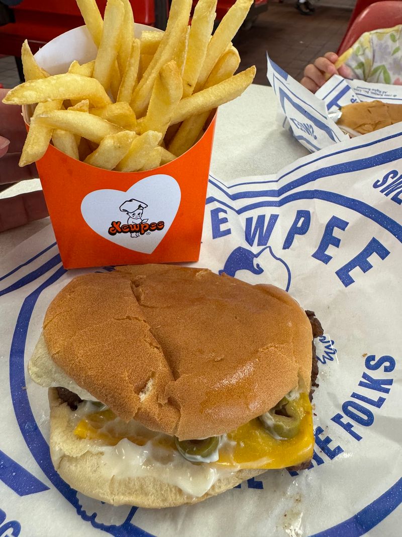 Kewpee Hamburgers, Lima