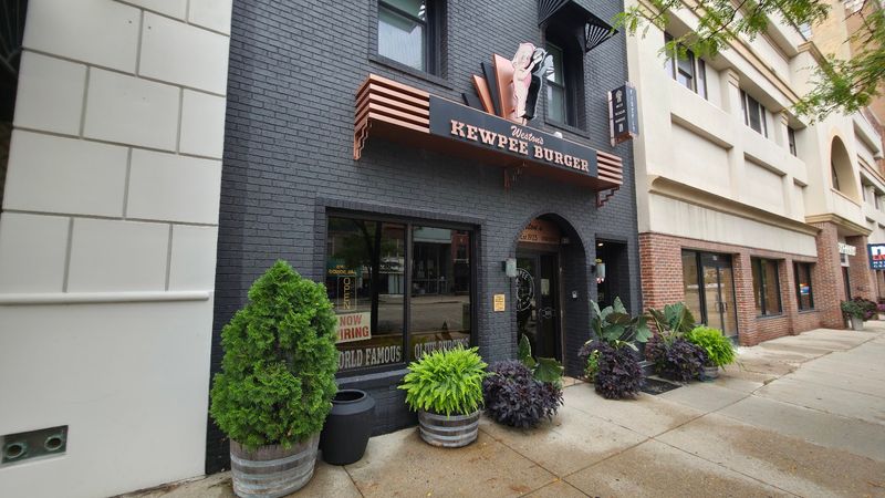 Kewpee Sandwich Shoppe And Lansing Burger History