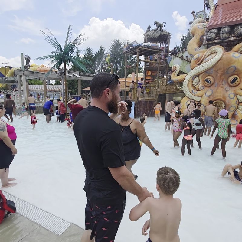 Kids Zone and Splash Areas: The Little Ones Have Their Own World