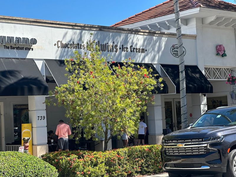 Kilwins, Naples