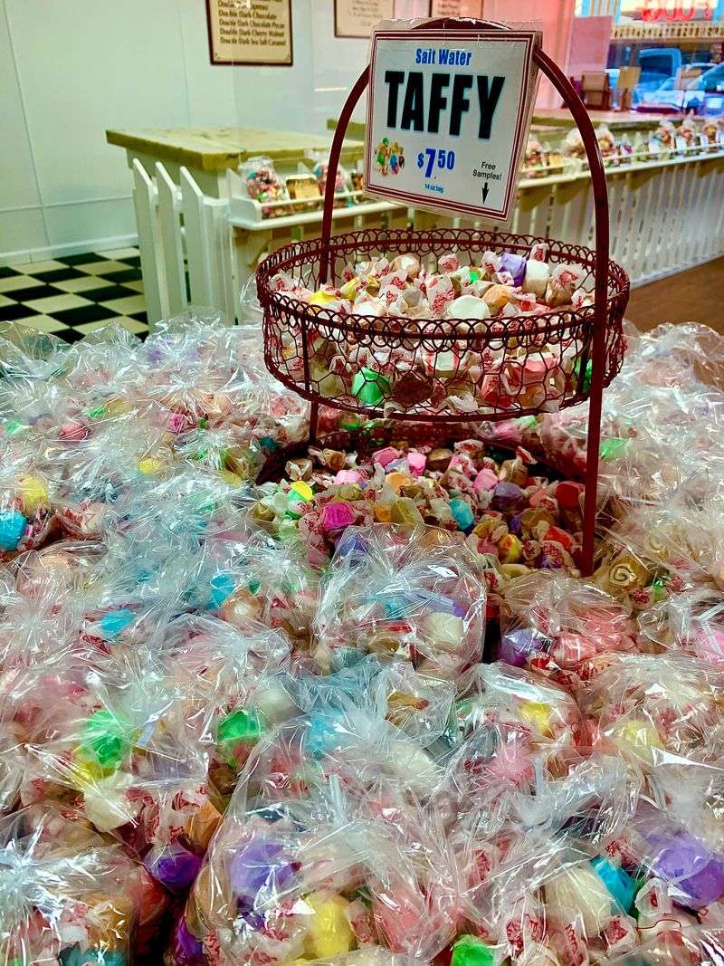 Taffy, Brittle, And Smart Side Quests