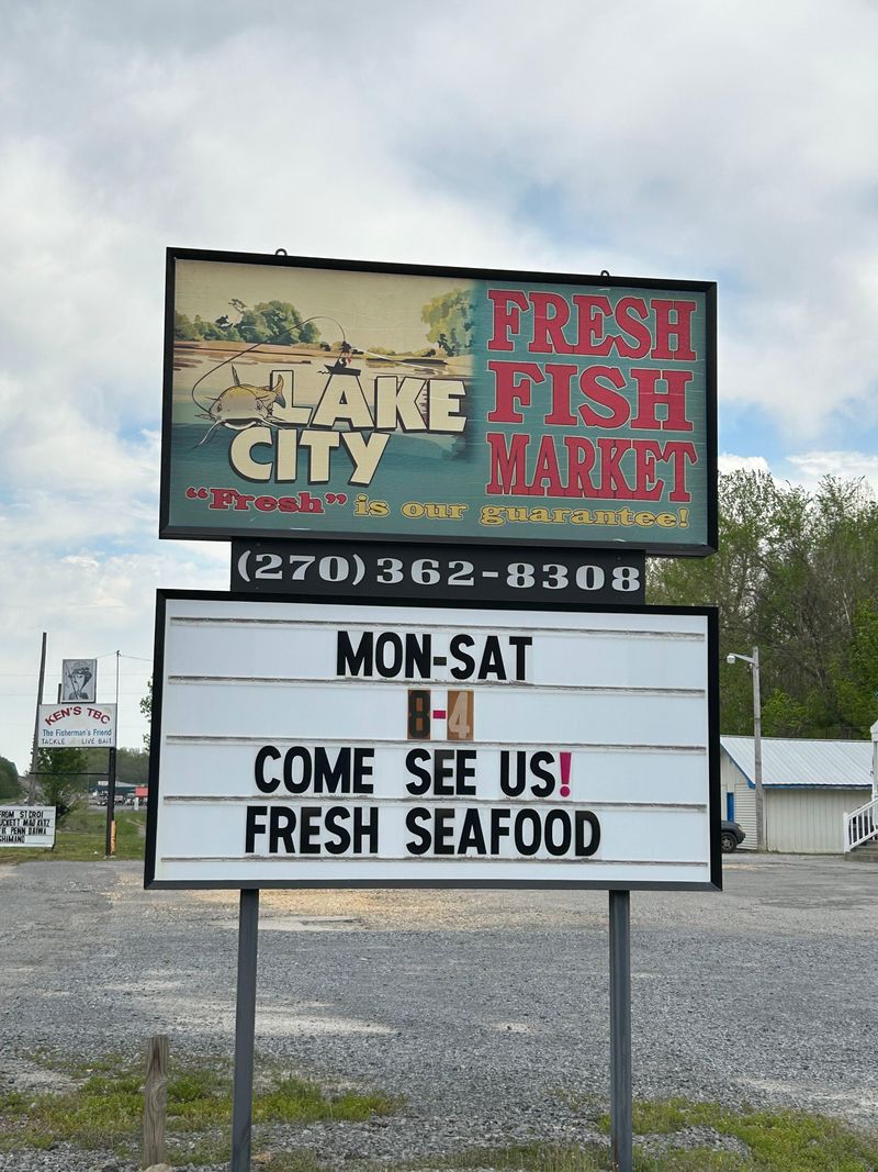 Lake City Fresh Fish Market — Grand Rivers