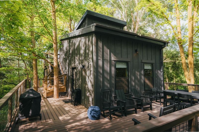 Treehouses at Starved Rock, Ottawa
