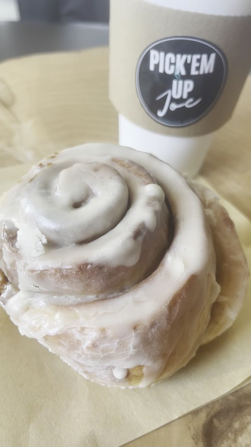 Pick'em Up Joe Coffee Co., Commercial Point