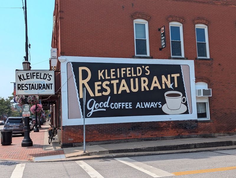 Kleifeld's Restaurant, Willoughby