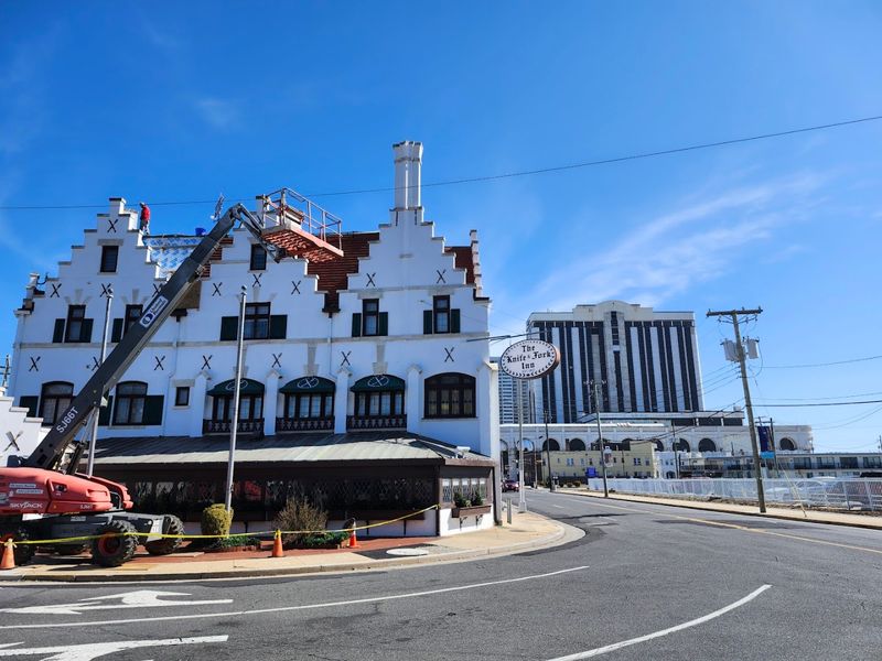 Knife & Fork Inn