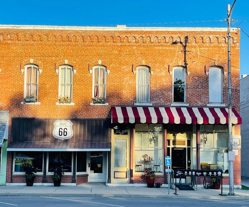 Know Before You Pull Off Route 66