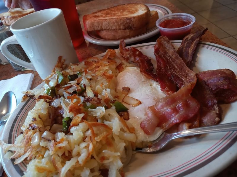 Find The Classic Retro Diner Experience