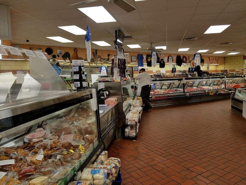 Knowledgeable Staff Behind the Counter