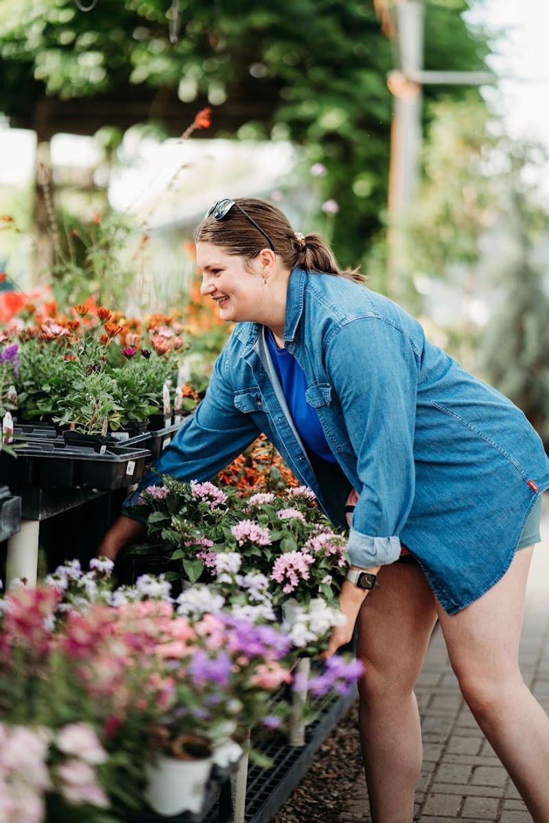 Knowledgeable Staff Who Walk The Grounds With You Knowledgeable Staff Who Walk The Grounds With You