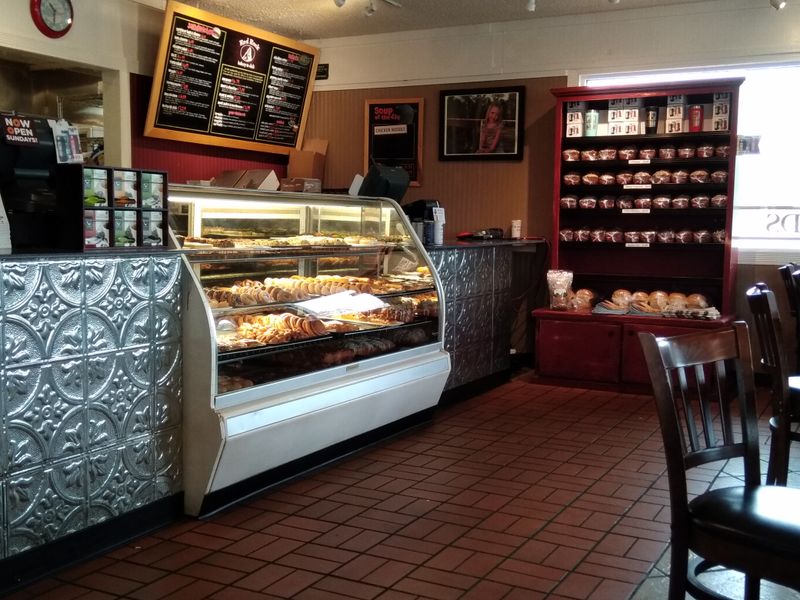 Red Rock Bakery & Deli