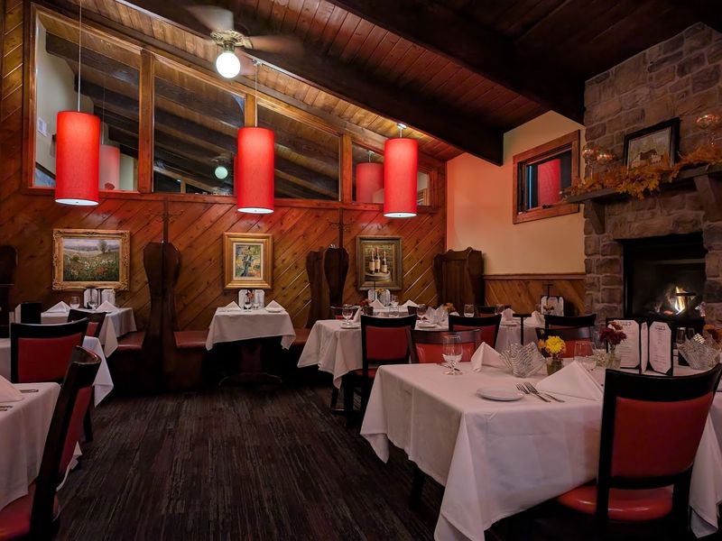 Louie's Prime Steakhouse, Lake Harmony