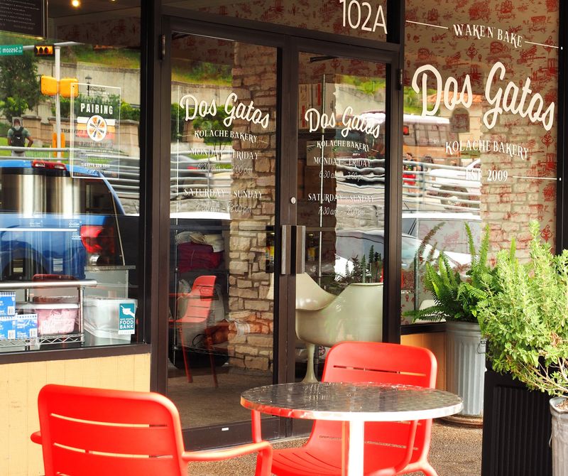 Dos Gatos Kolache Bakery (Downtown San Marcos)