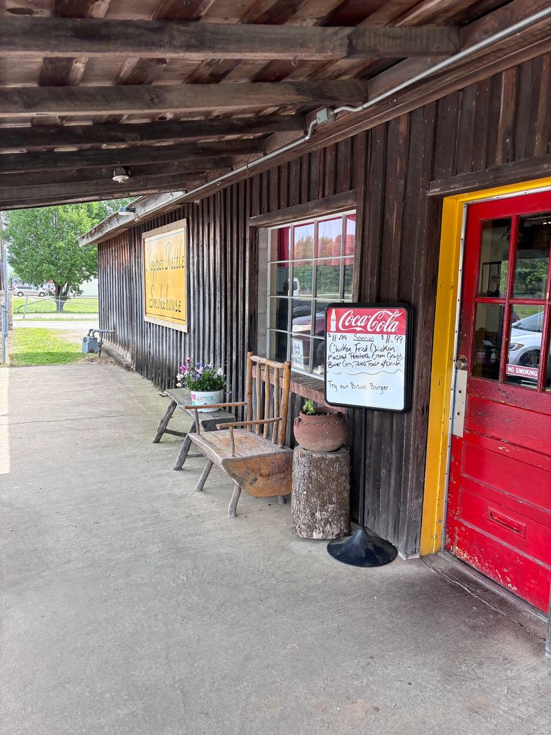 Kopper Kettle Smokehouse, Van Buren