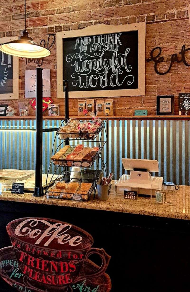 Sissy's - A Sweet Shoppe - Metropolis