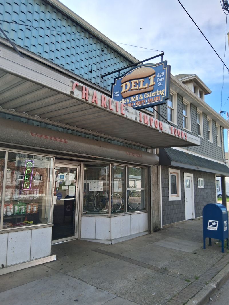 Charlie's Deli & Catering, Dayton