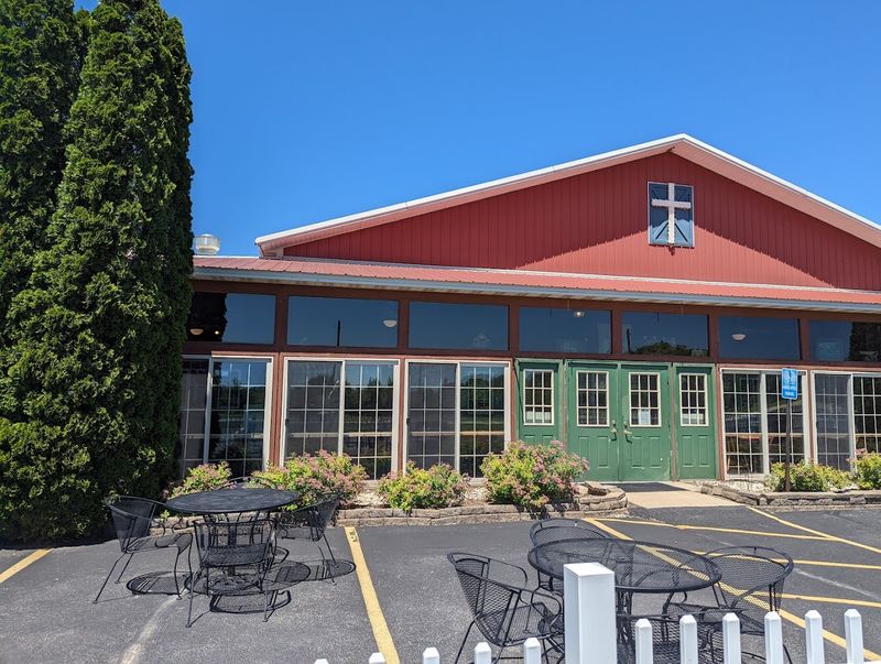 Royal Oak Farm Orchard - Harvard, IL