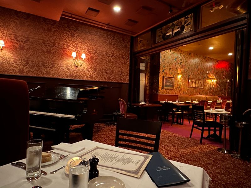 Edwins Restaurant, Cleveland Heights