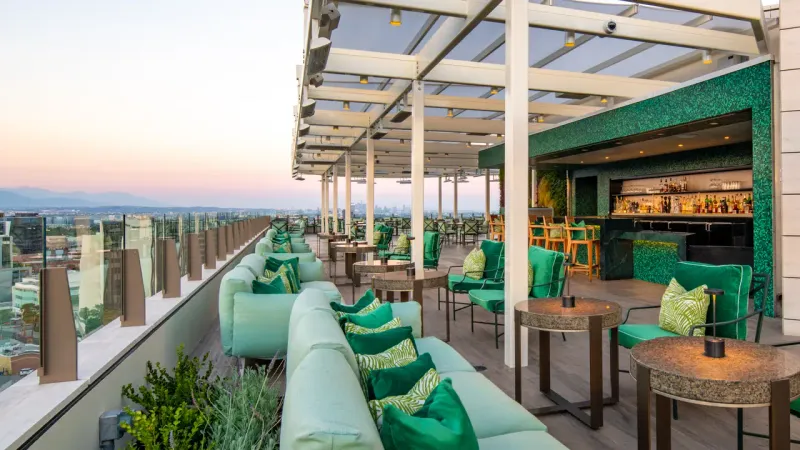 The Rooftop Beverly Hills: Hollywood Glamour In The Clouds