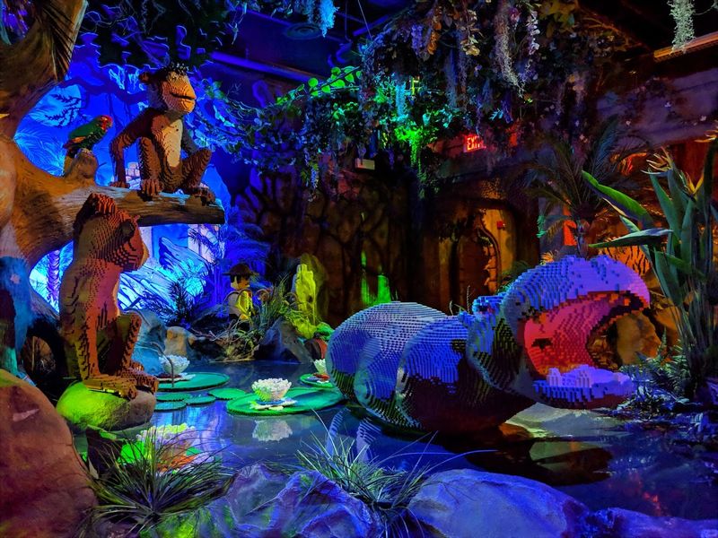 The Jungle And Themed LEGO Displays