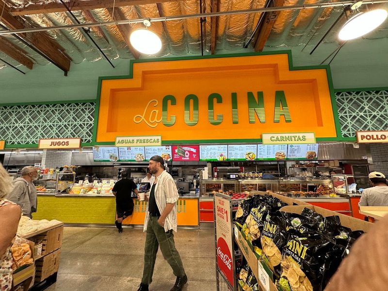 La Cocina Rapida: A Full Meal Without Leaving The Store
