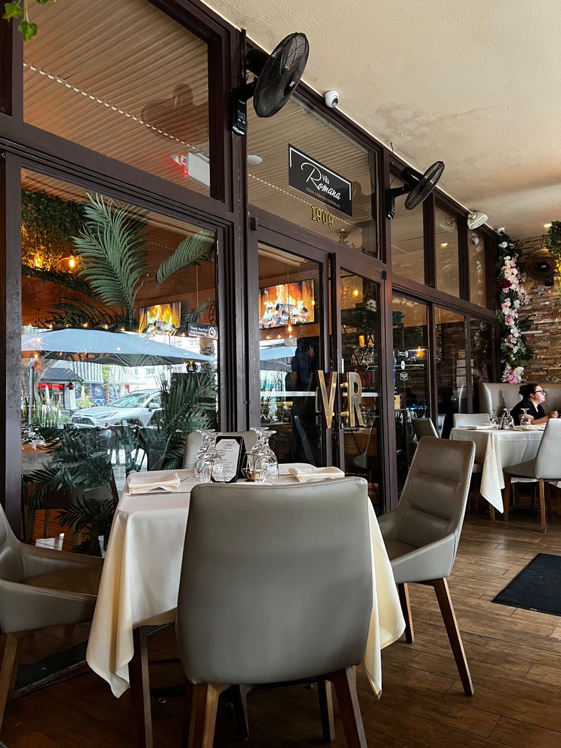 Villa Romana Italian & Romanian Restaurant