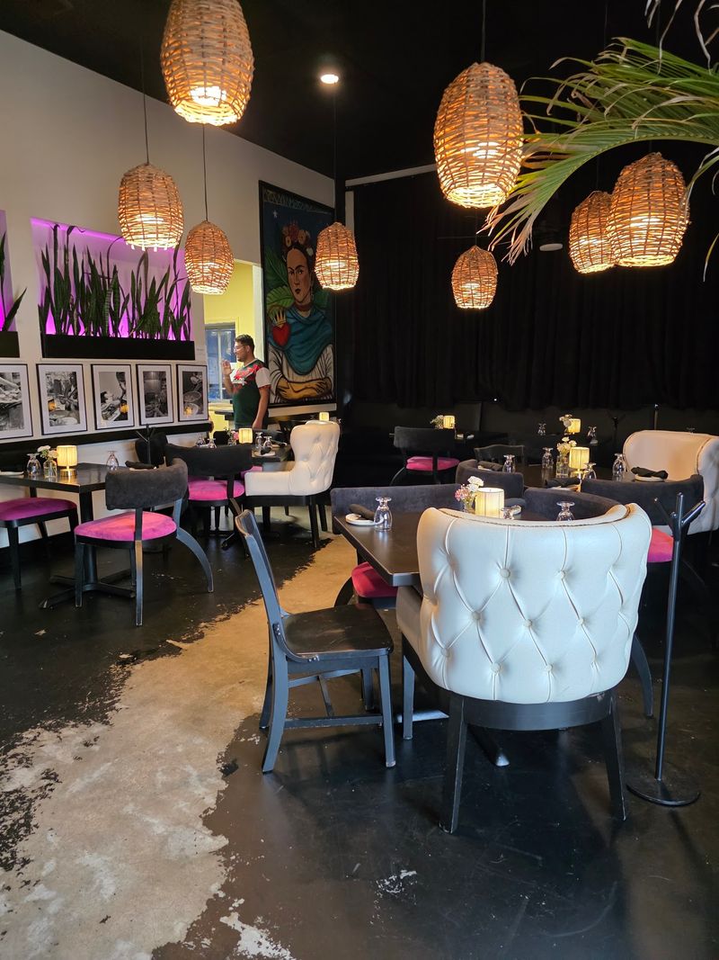 La Media Luna, Fayetteville