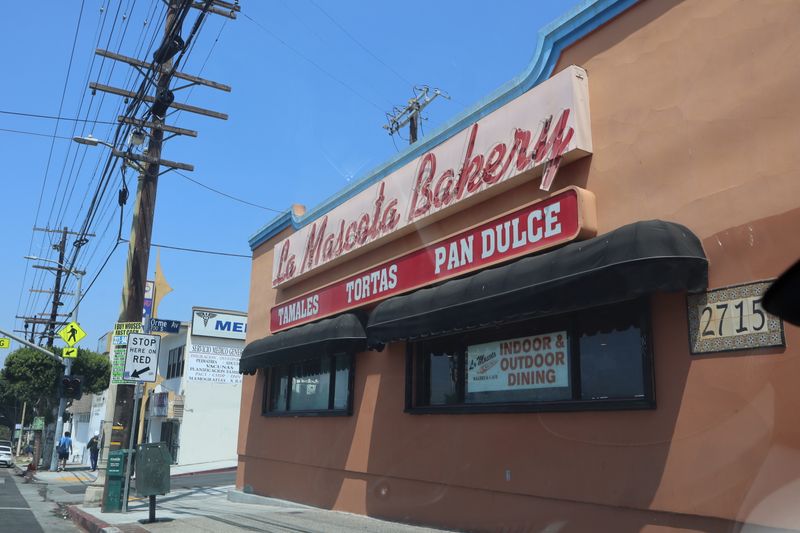 La Mascota Bakery - Tres Leches 