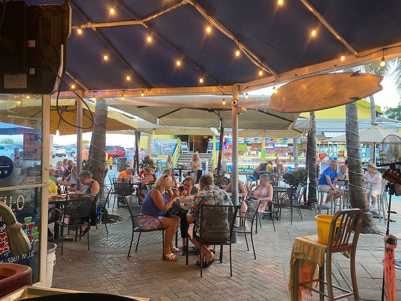 La Ola Surfside Restaurant, Fort Myers Beach