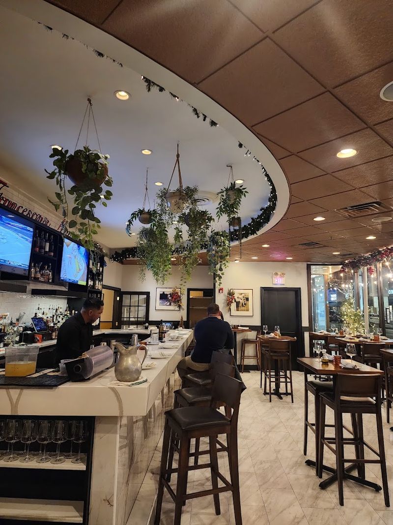 Francesca's Amici - Elmhurst