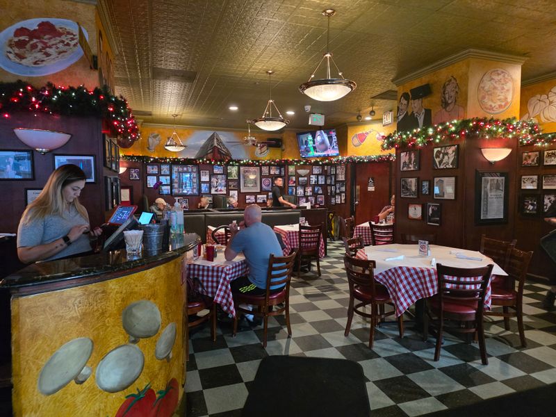 Pizzano's Pizza & Pasta