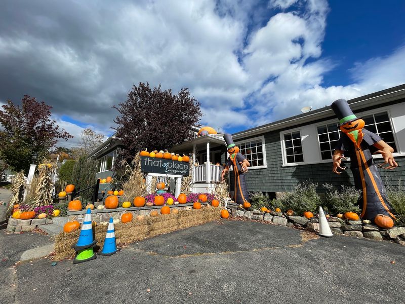 Lace Up Your Highest Heels For A Sprint Through Perkins Cove