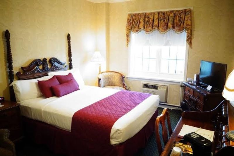 Lafayette Hotel, Marietta Lafayette Hotel, Marietta