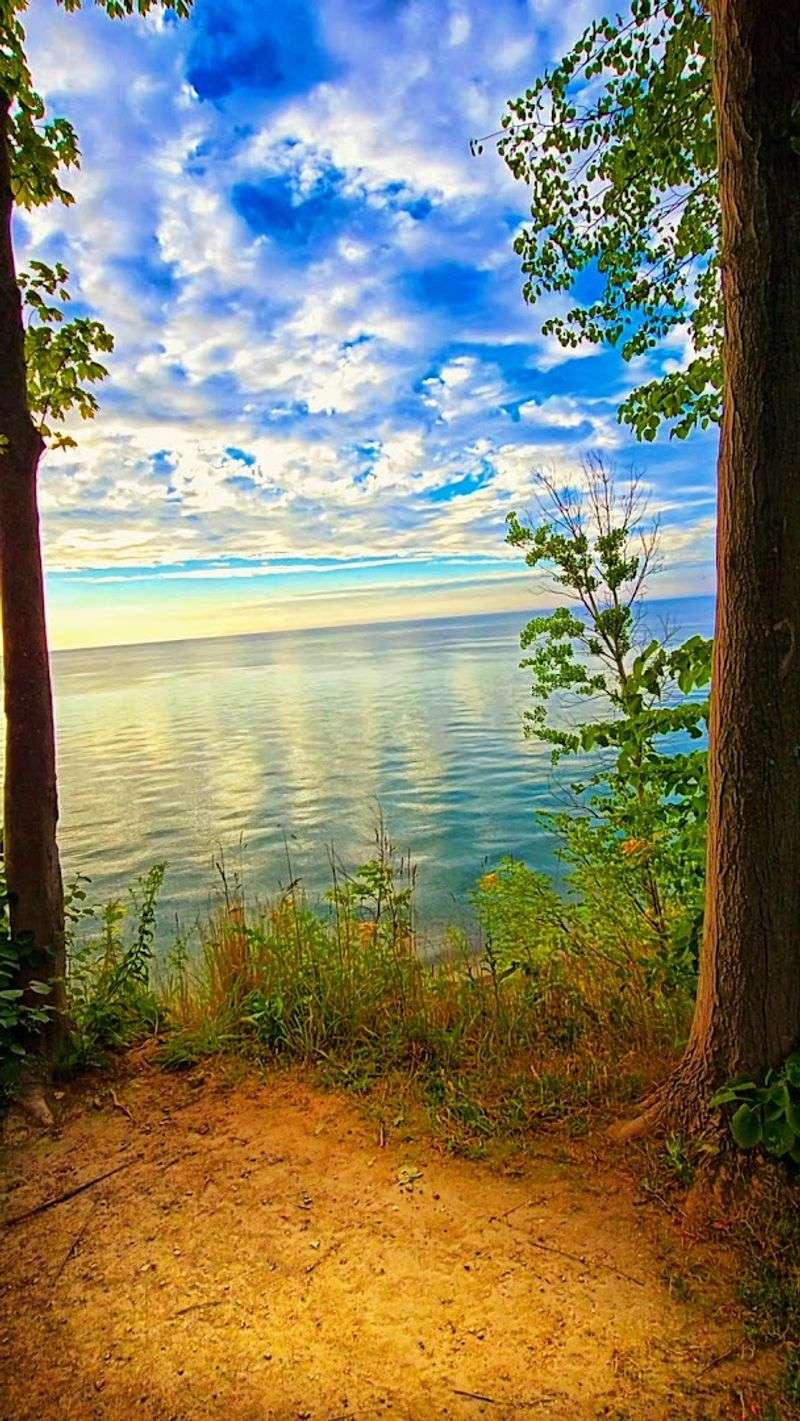 Lake Erie Bluffs, Perry Township, OH