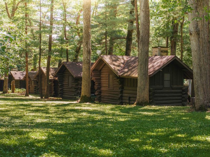 Mount Morris / White Pines Forest, White Pines Lodge