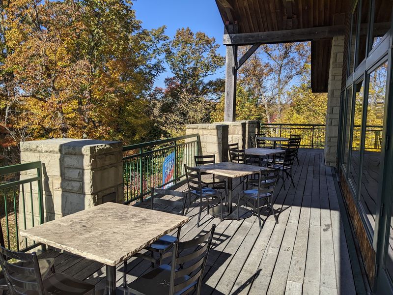 Lake Hope Dining Lodge, McArthur