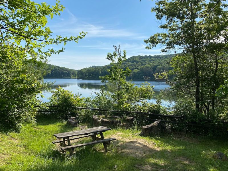 Lake Hope State Park, McArthur