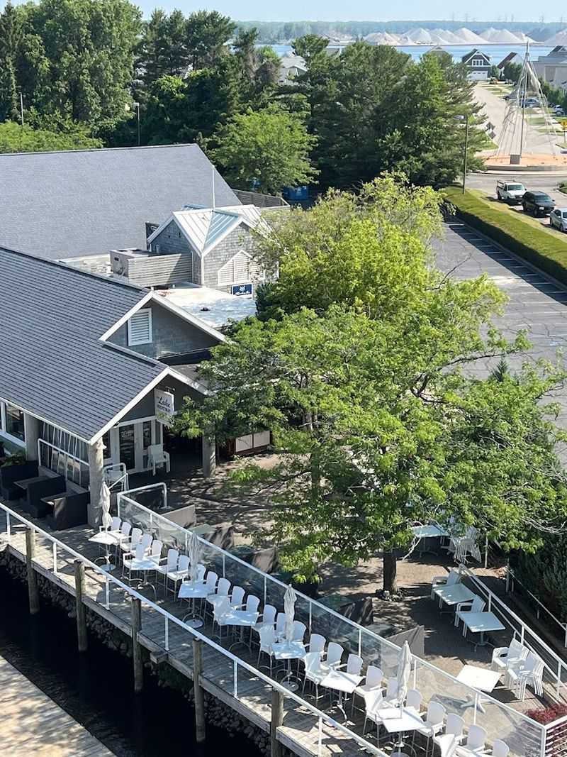 Lake House Waterfront Grille, Muskegon